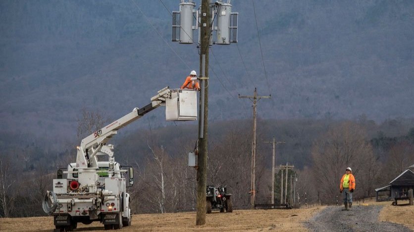 Rural Broadband Power Pole being upgraded