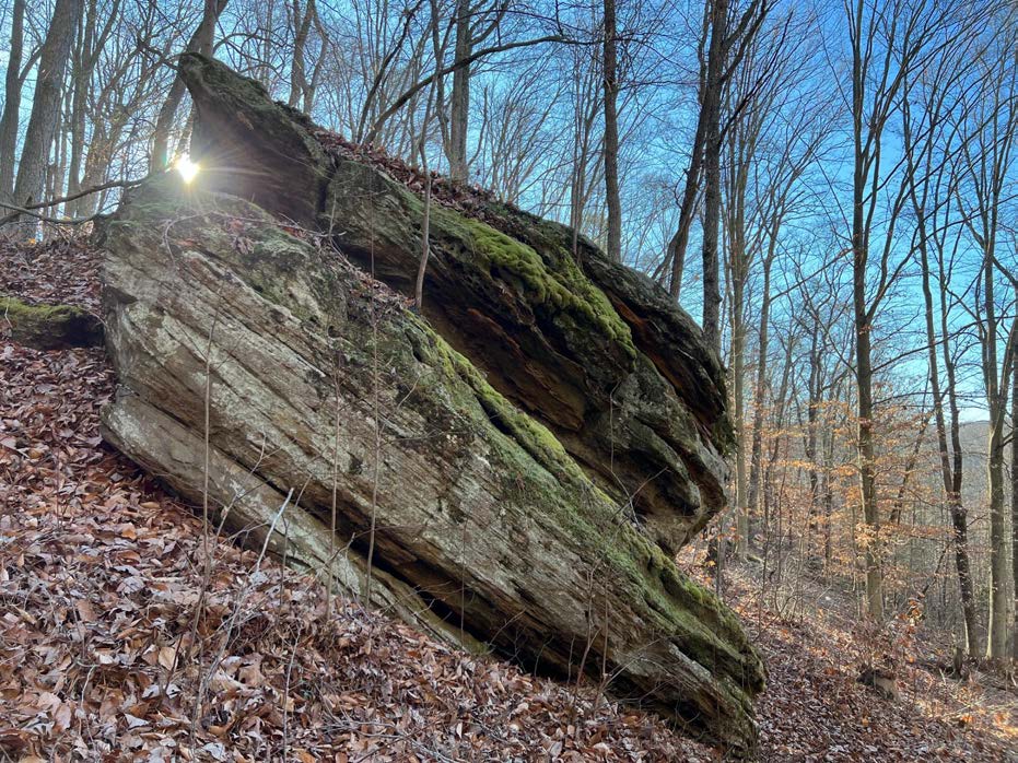 Boulder and natural features at Pip Ridge